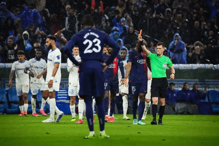 法甲前瞻：巴黎德比烽烟再起 圣日耳曼主场誓取三分助争冠